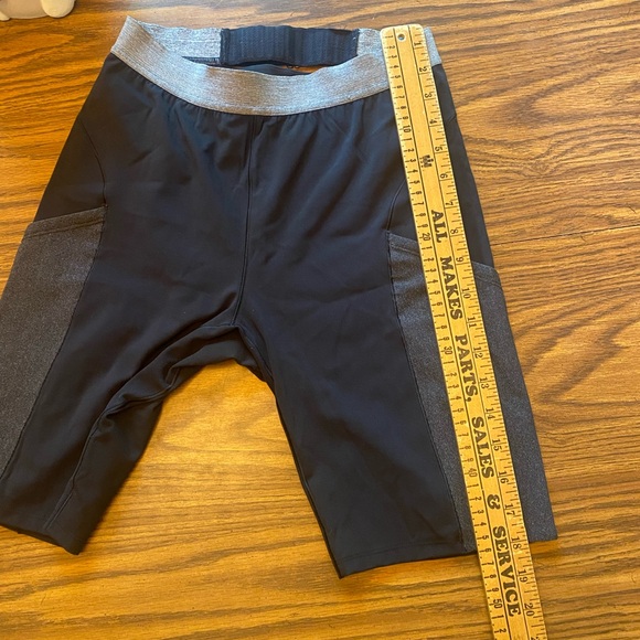 Lululemon Esker Shorts *Lululemon Lab - Picture 7 of 9